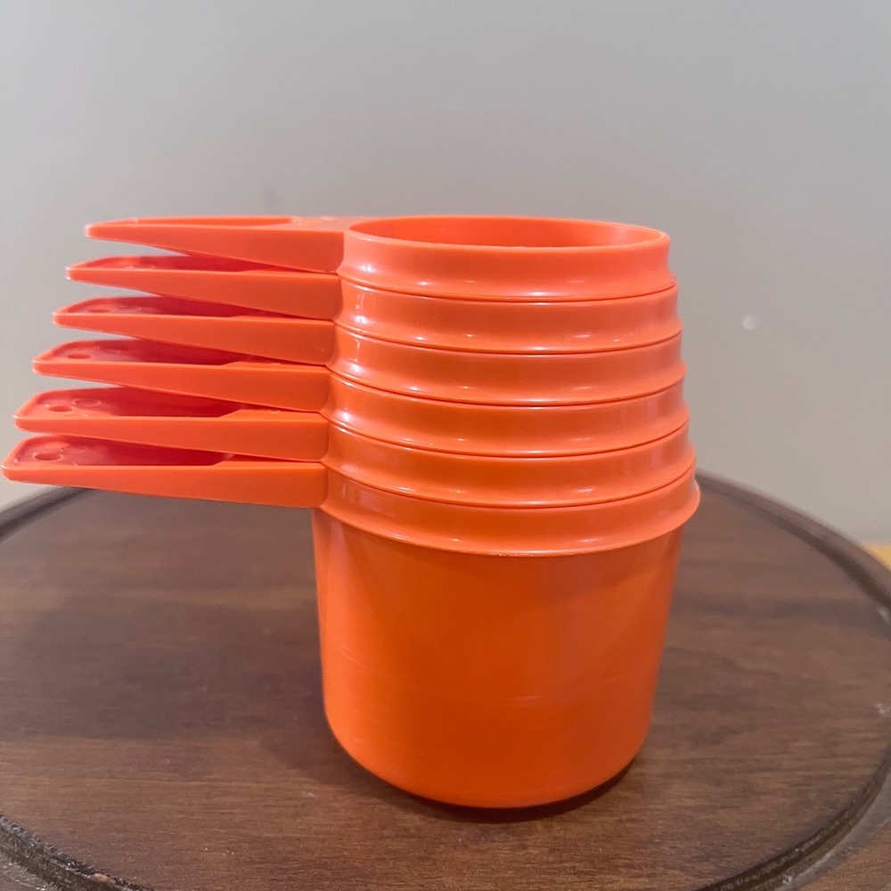 Vtg Tupperware Orange Nesting Measuring Cups Set of 6 MCM Retro 70s Kitchen